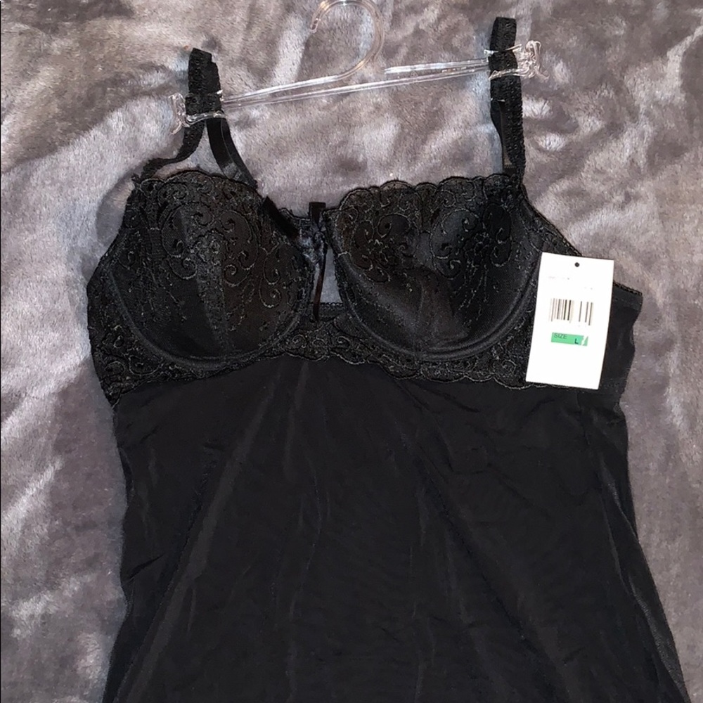 International intimates lace chemise